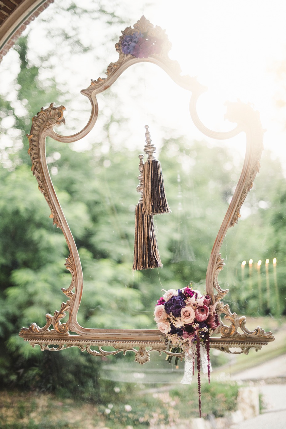 Elegant frame with bouquet for wedding decor ideas