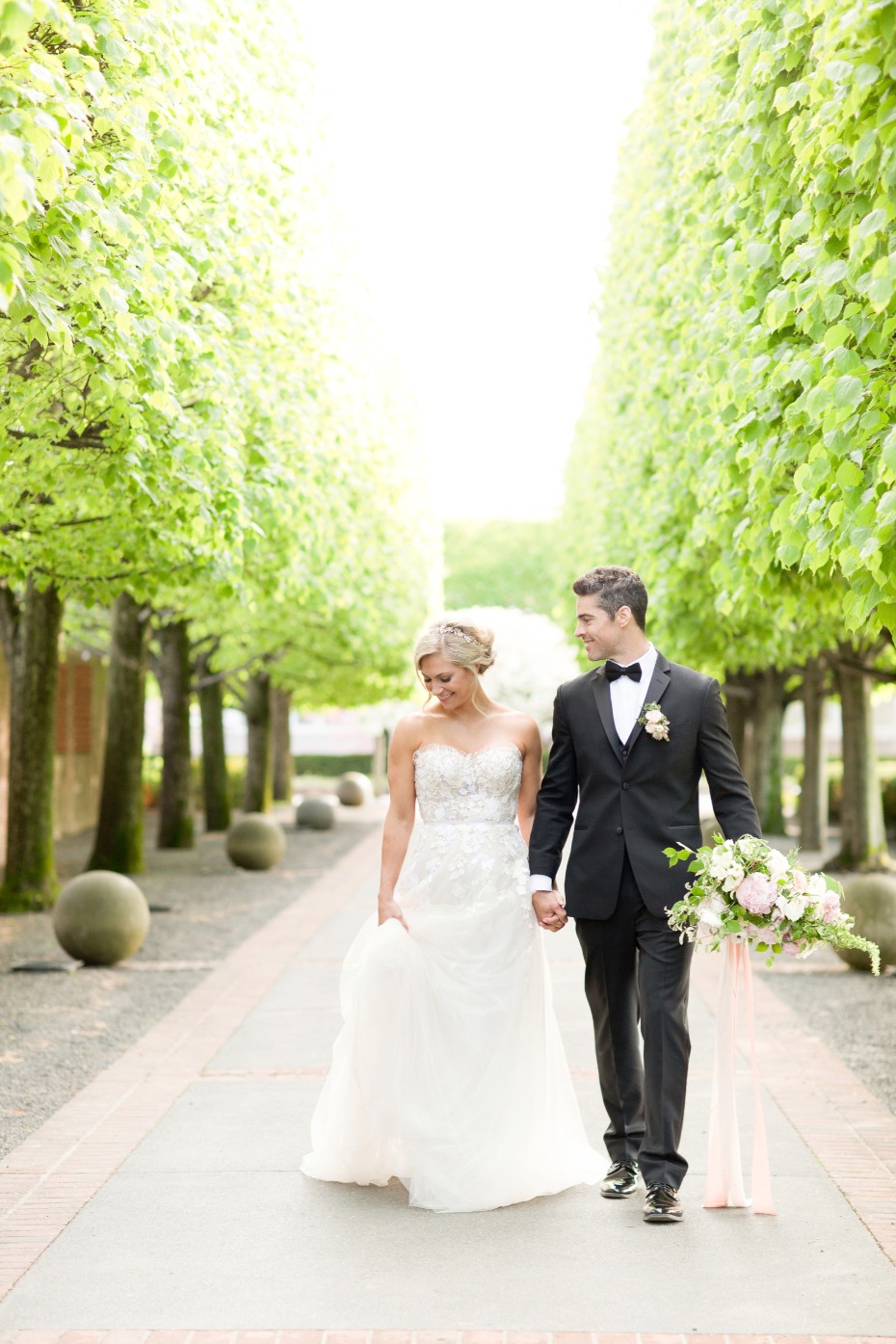 Luxurious garden wedding ideas