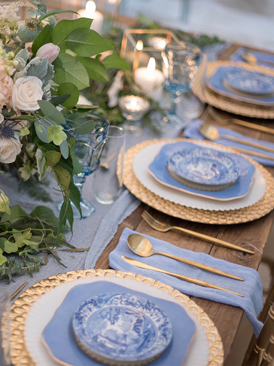 How To Have A Dusty Blue Wedding During Any Season