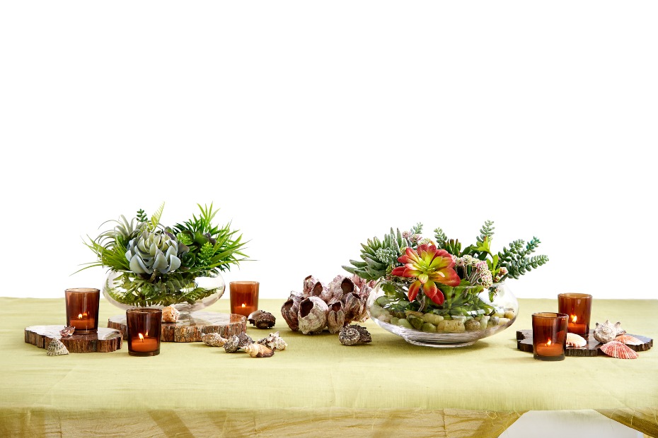 Beach Wedding Table Decorations with Seashells by Jamali Garden