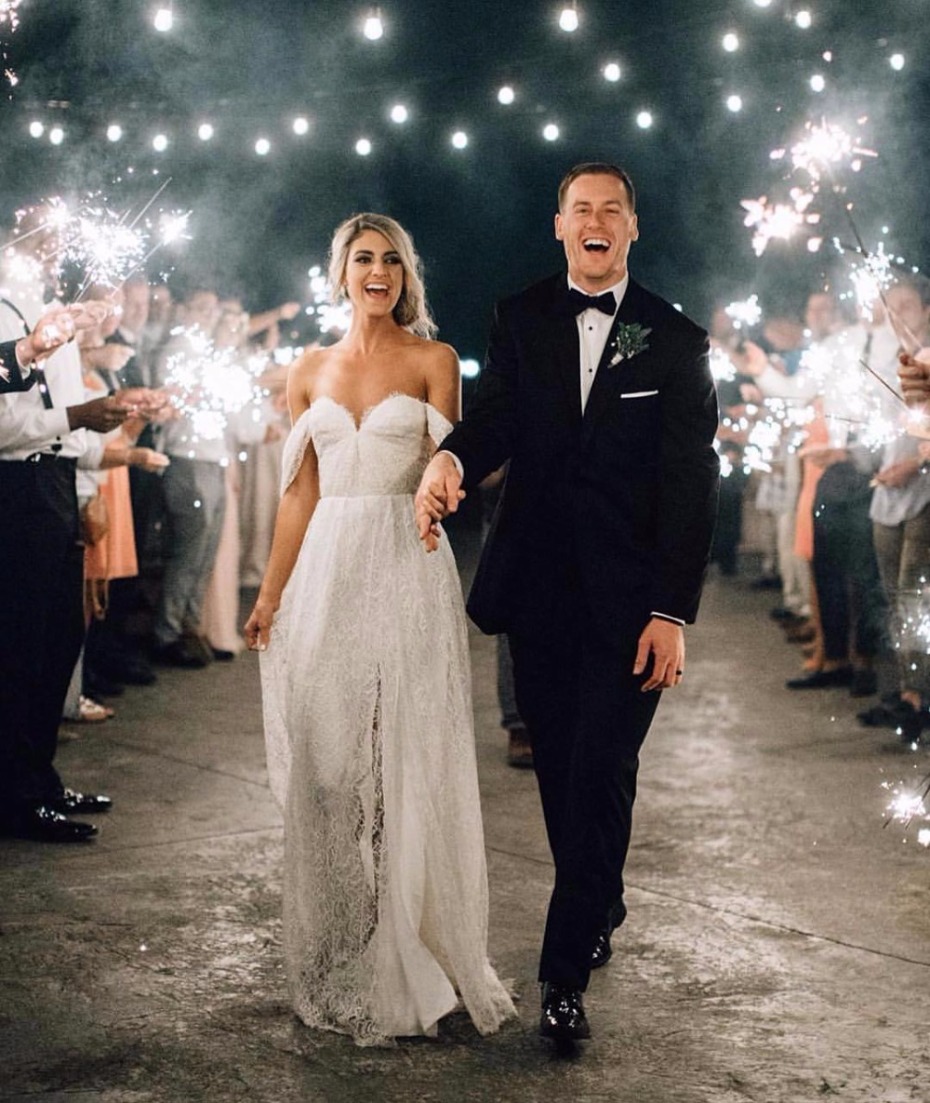 10 Sparkler Wedding Exits that Stole the Show