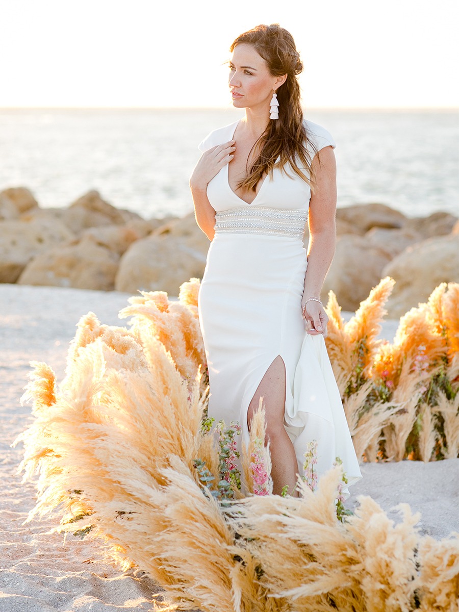 Beautiful Beach Wedding Ideas Inspired By Pampas Grass