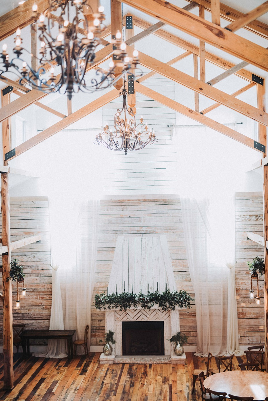 romantic barn wedding reception idea