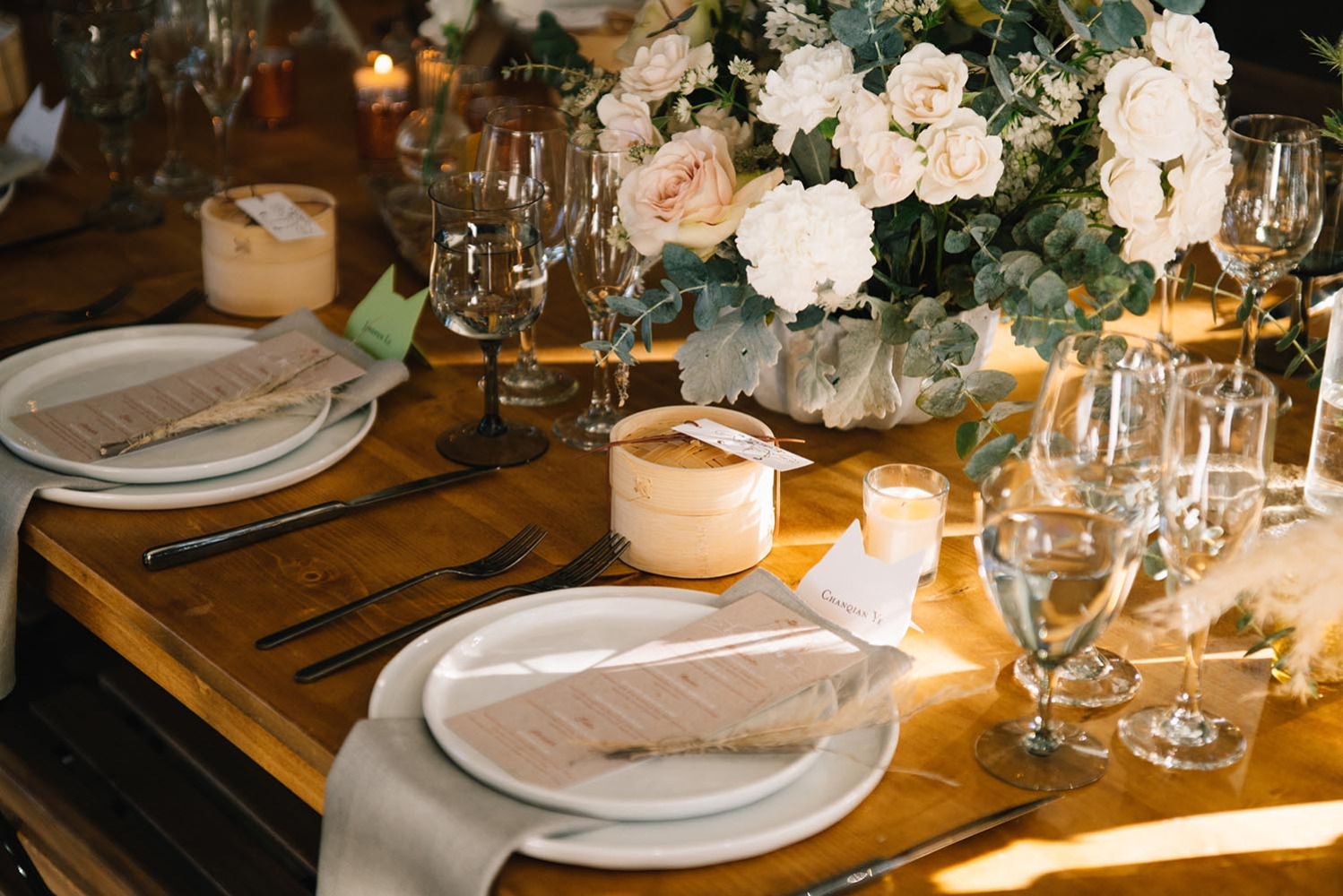 classicromanticweddingdaywithanadorabletwist39