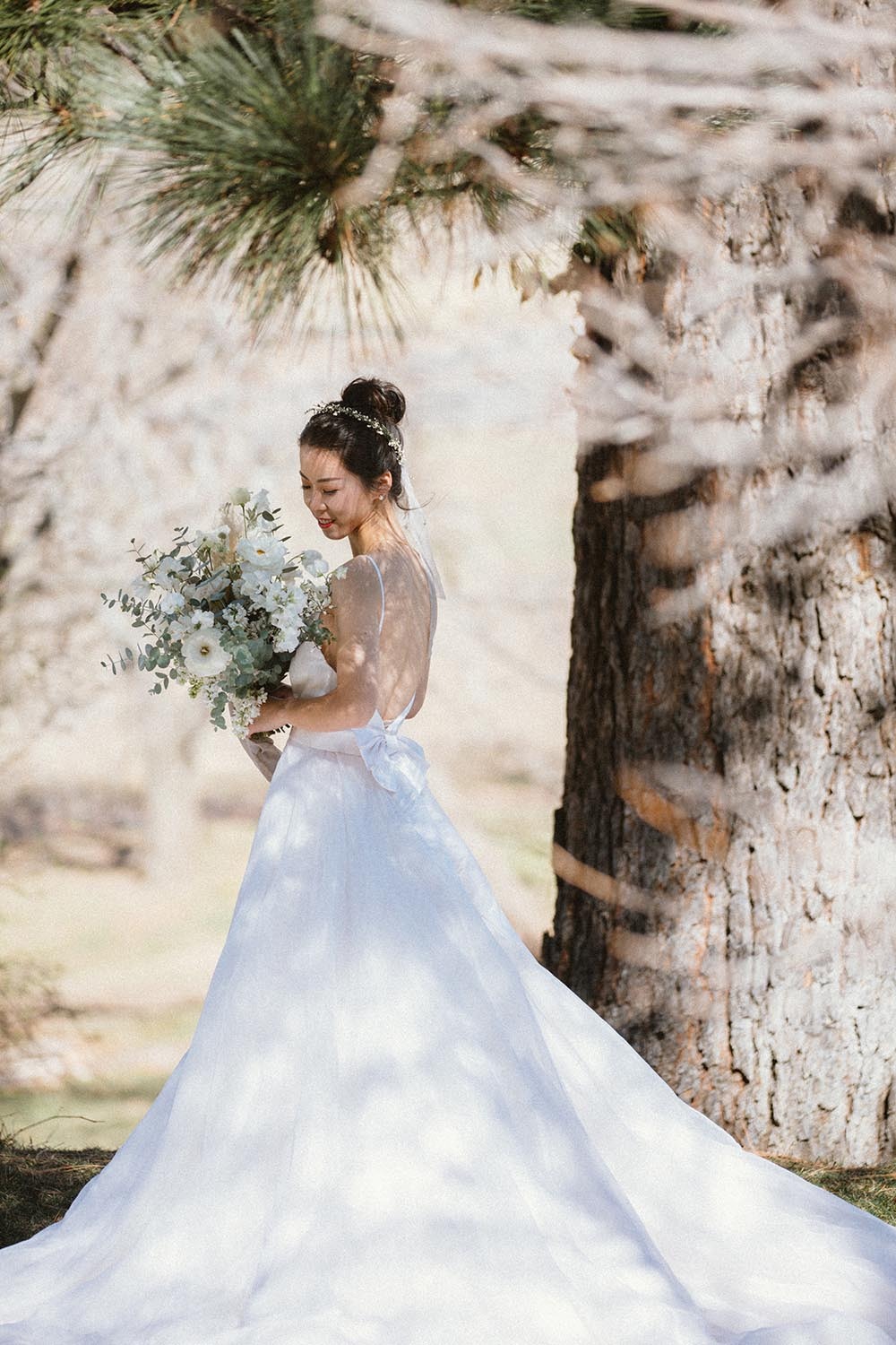 classicromanticweddingdaywithanadorabletwist74