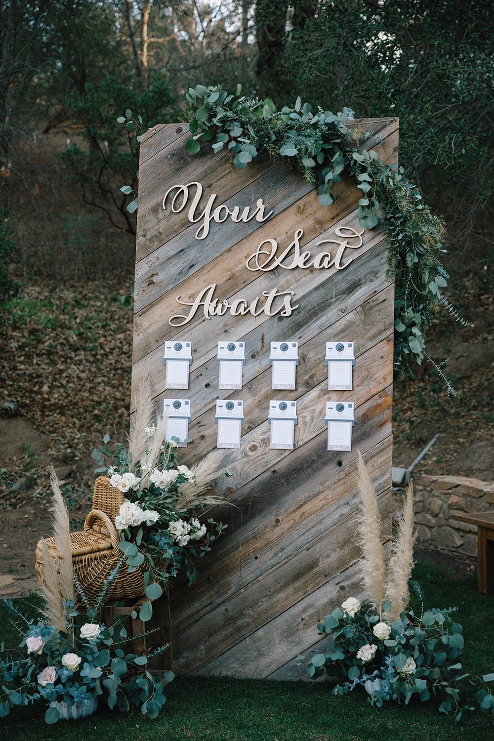 classicromanticweddingdaywithanadorabletwist93