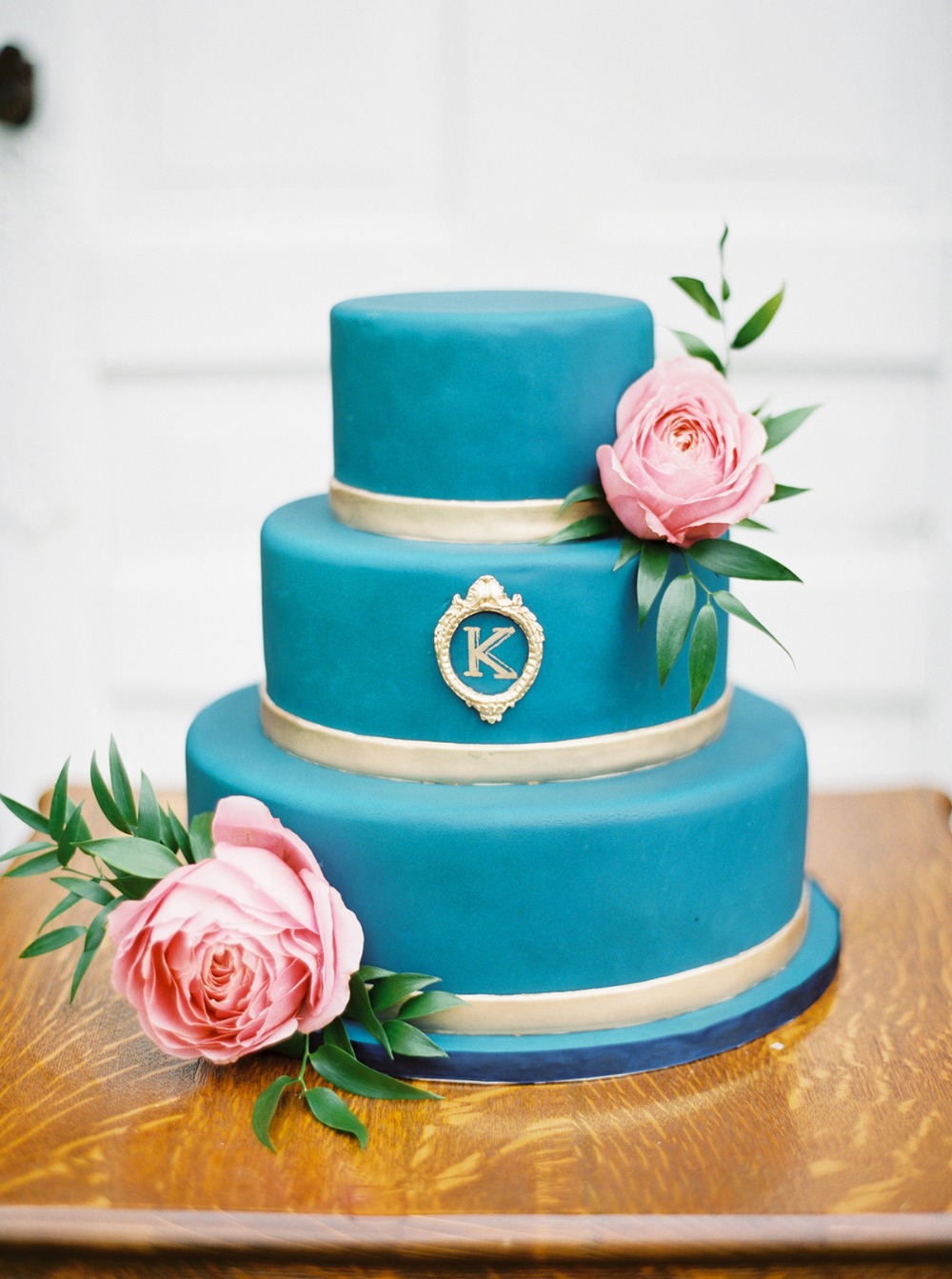elegant blue and silver wedding cake