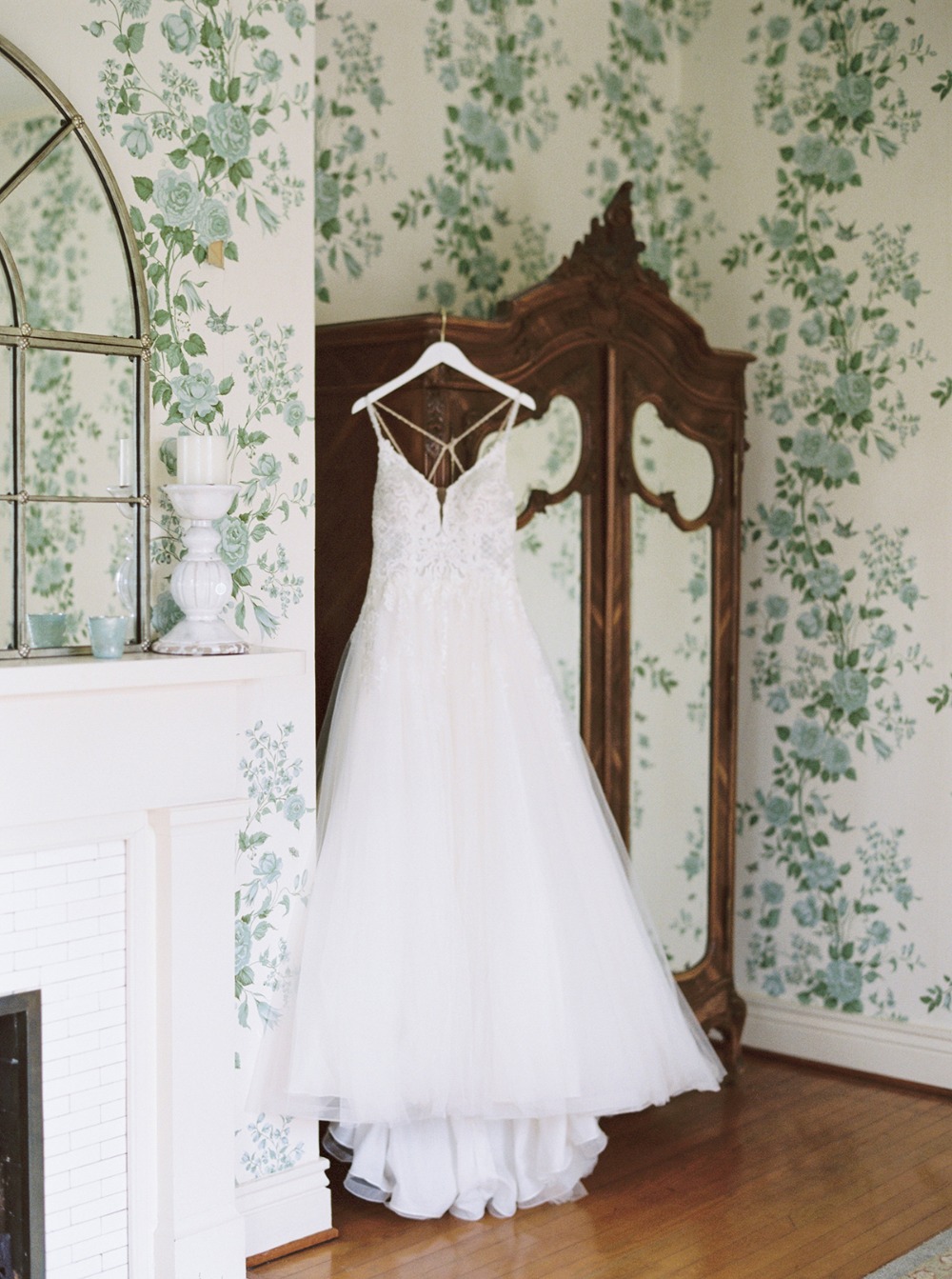 how-to-have-a-springtime-wedding-at-a