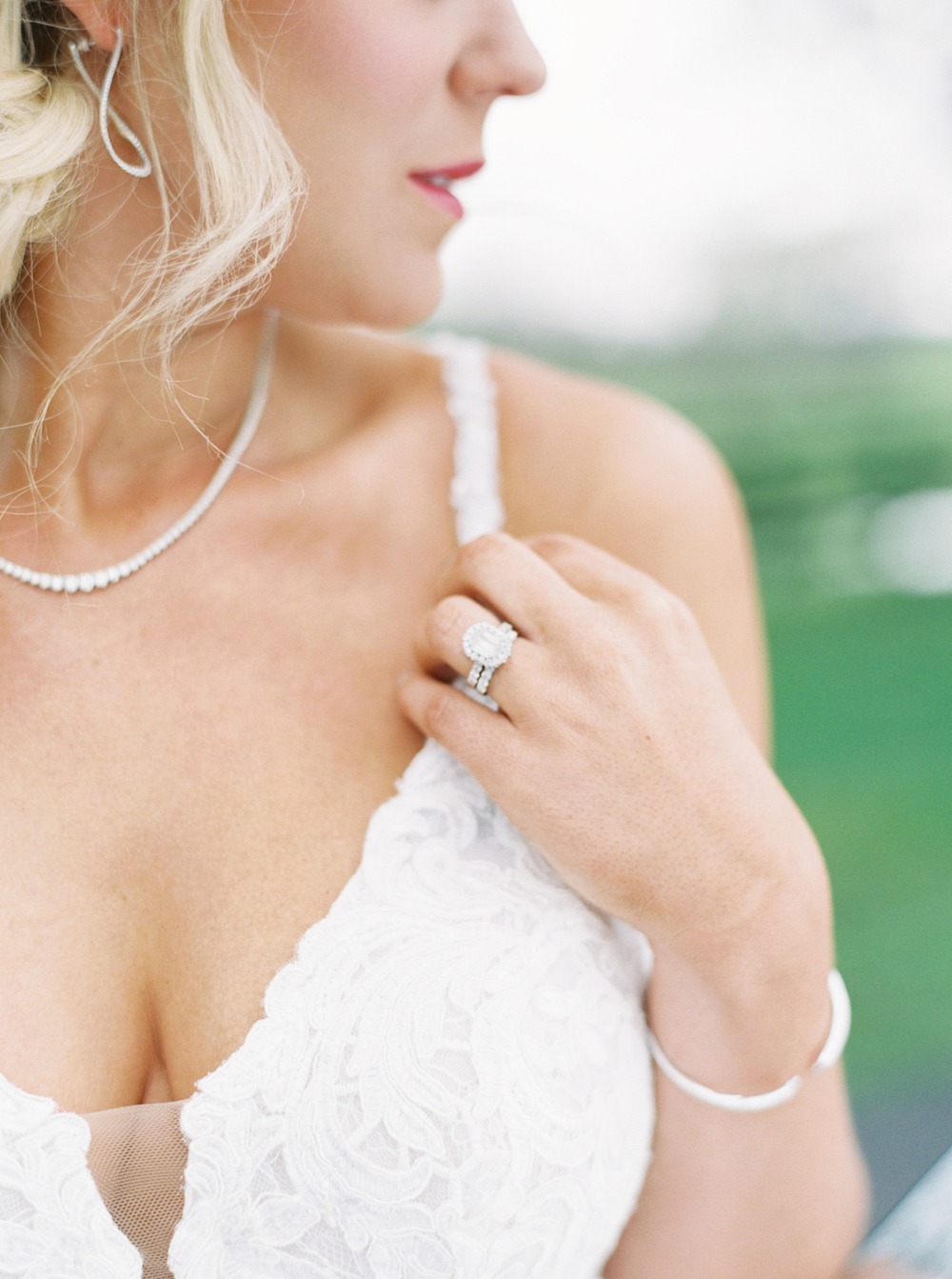 how-to-have-a-springtime-wedding-at-a