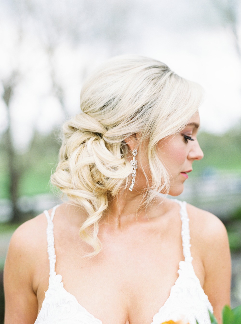 how-to-have-a-springtime-wedding-at-a