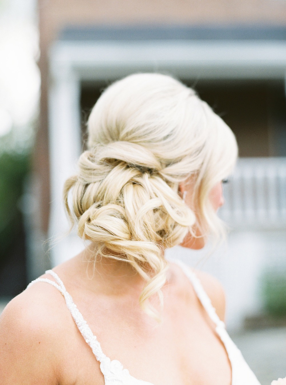 how-to-have-a-springtime-wedding-at-a