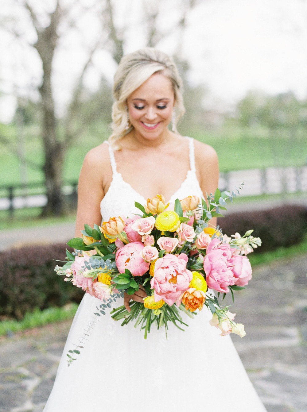 how-to-have-a-springtime-wedding-at-a