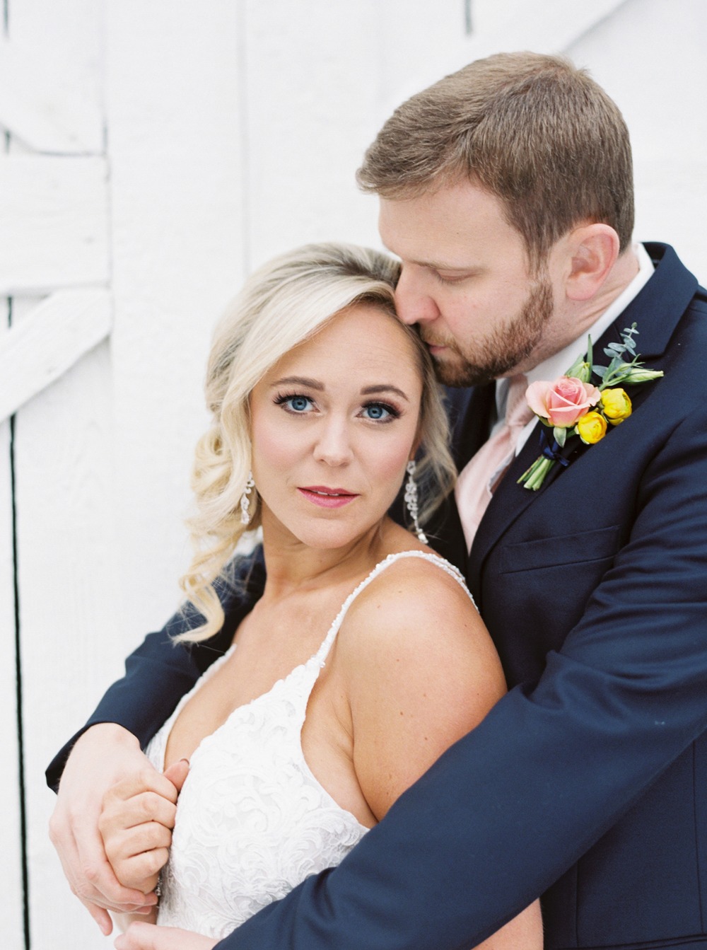 how-to-have-a-springtime-wedding-at-a