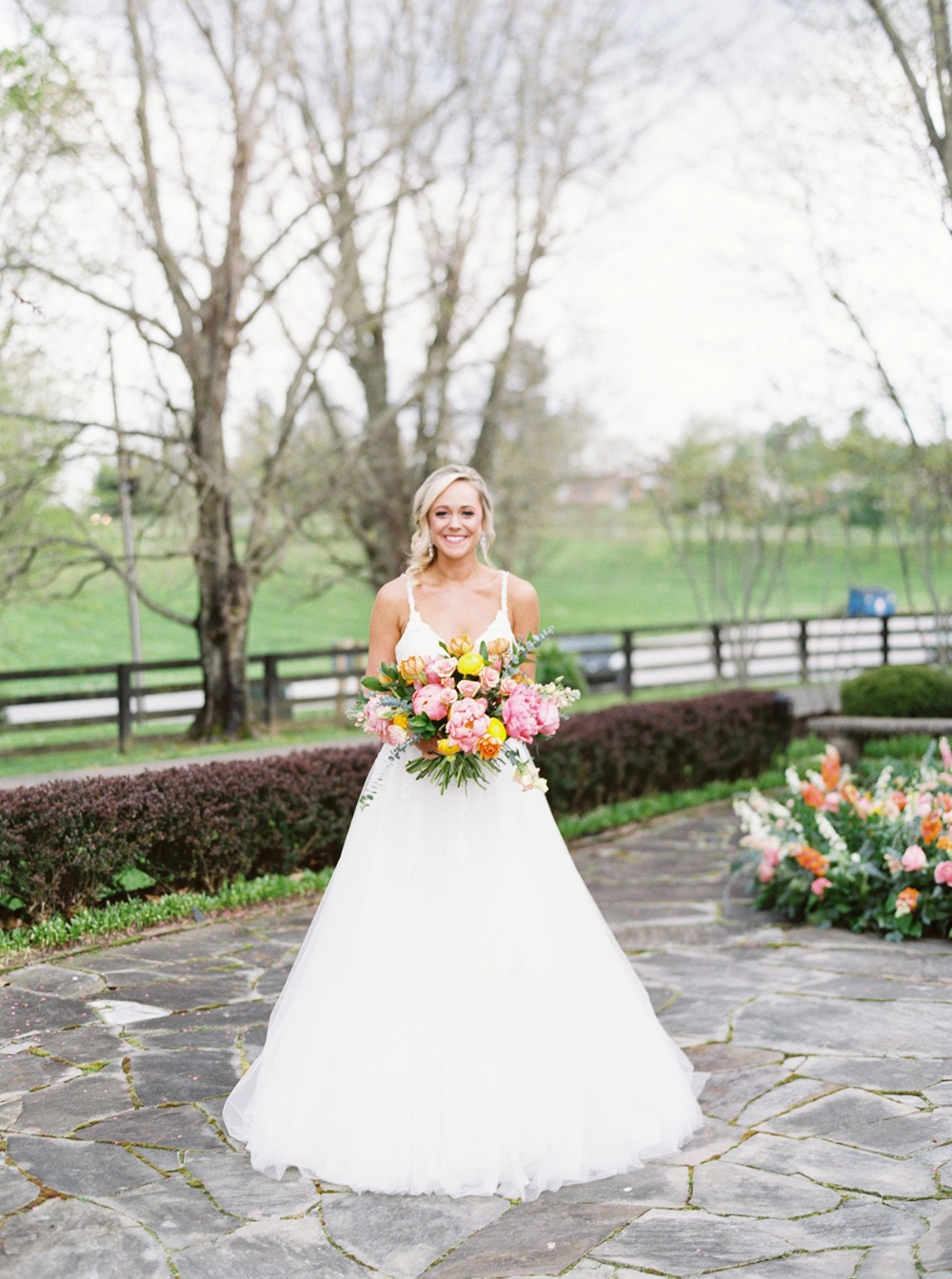 how-to-have-a-springtime-wedding-at-a
