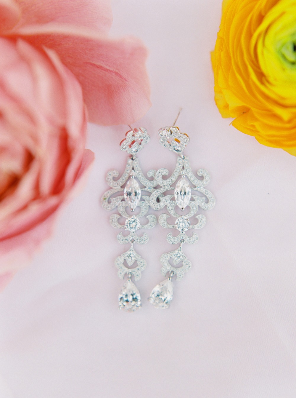 how-to-have-a-springtime-wedding-at-a