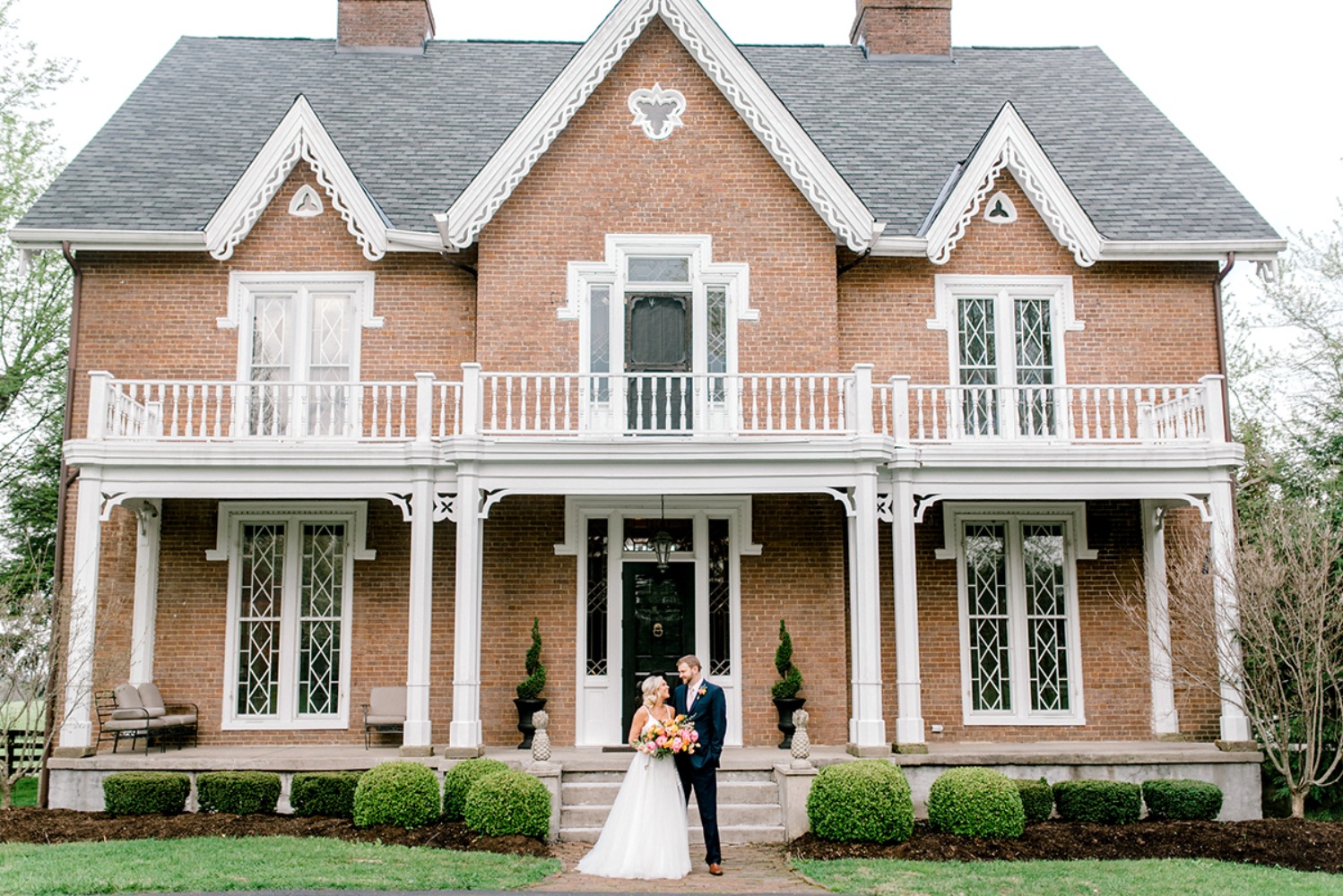 how-to-have-a-springtime-wedding-at-a