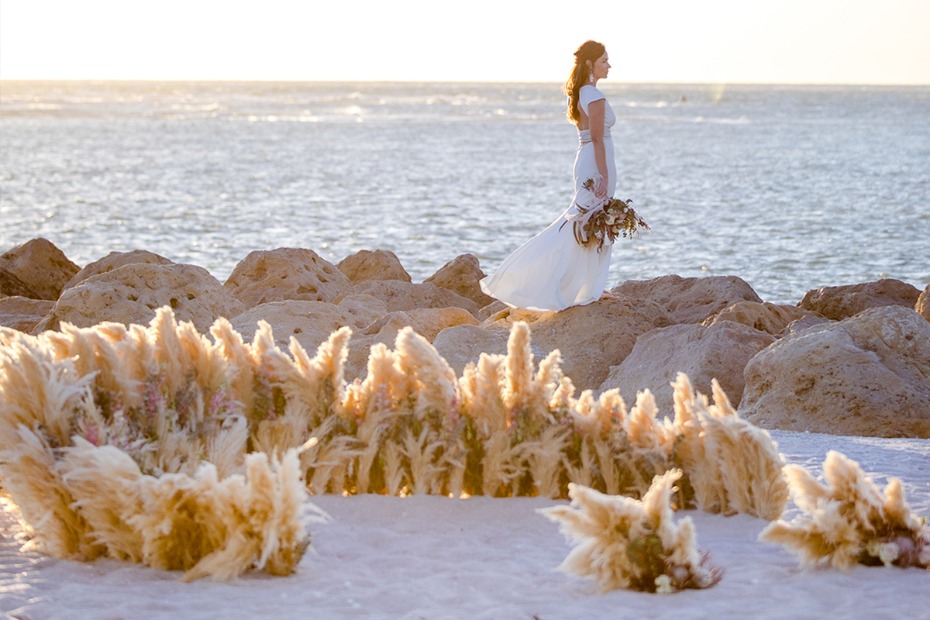 sunset beach wedding idea