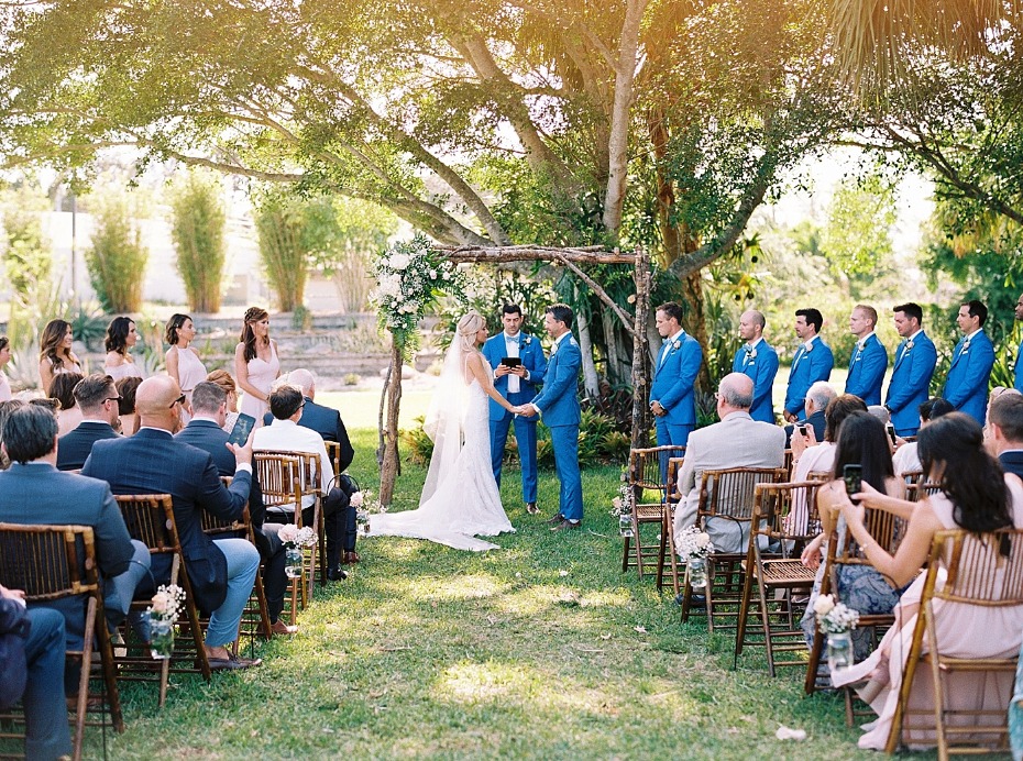 sweet wedding ceremony outside in Florida