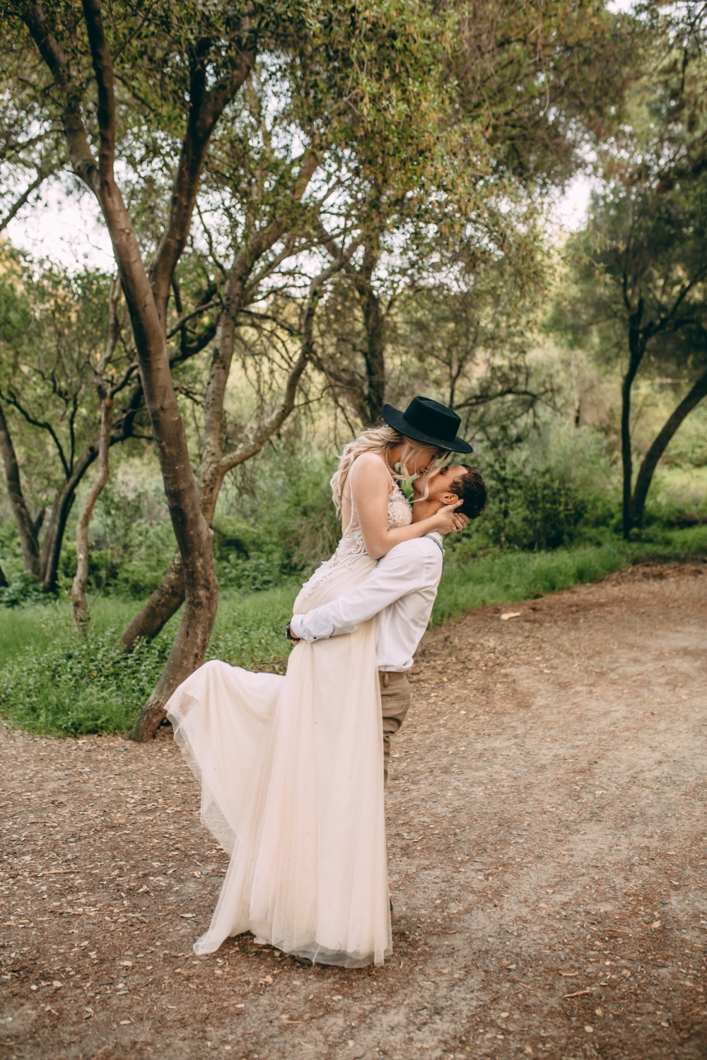 this-boho-style-elopement-shoot-at