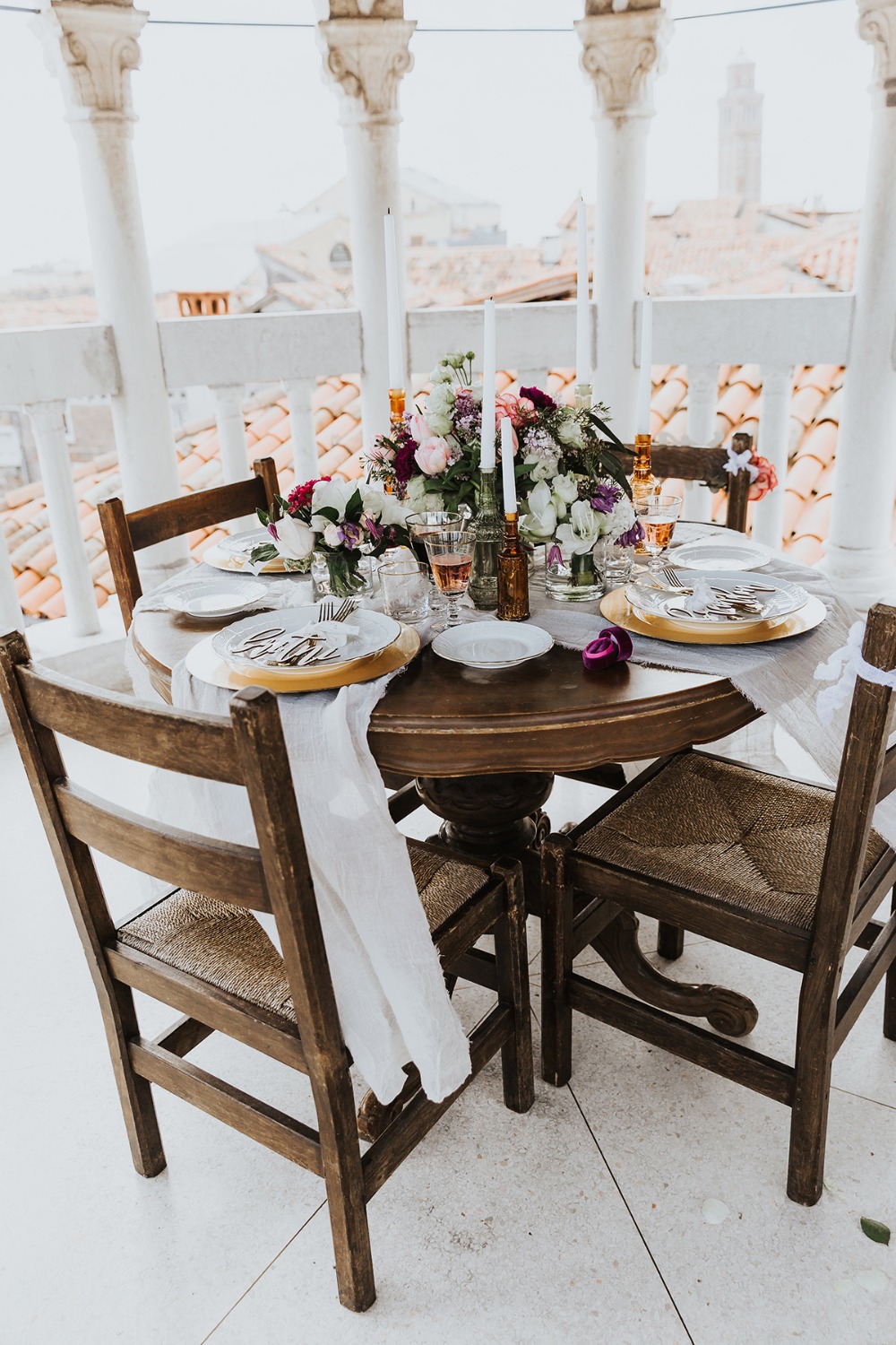 intimate wedding table idea