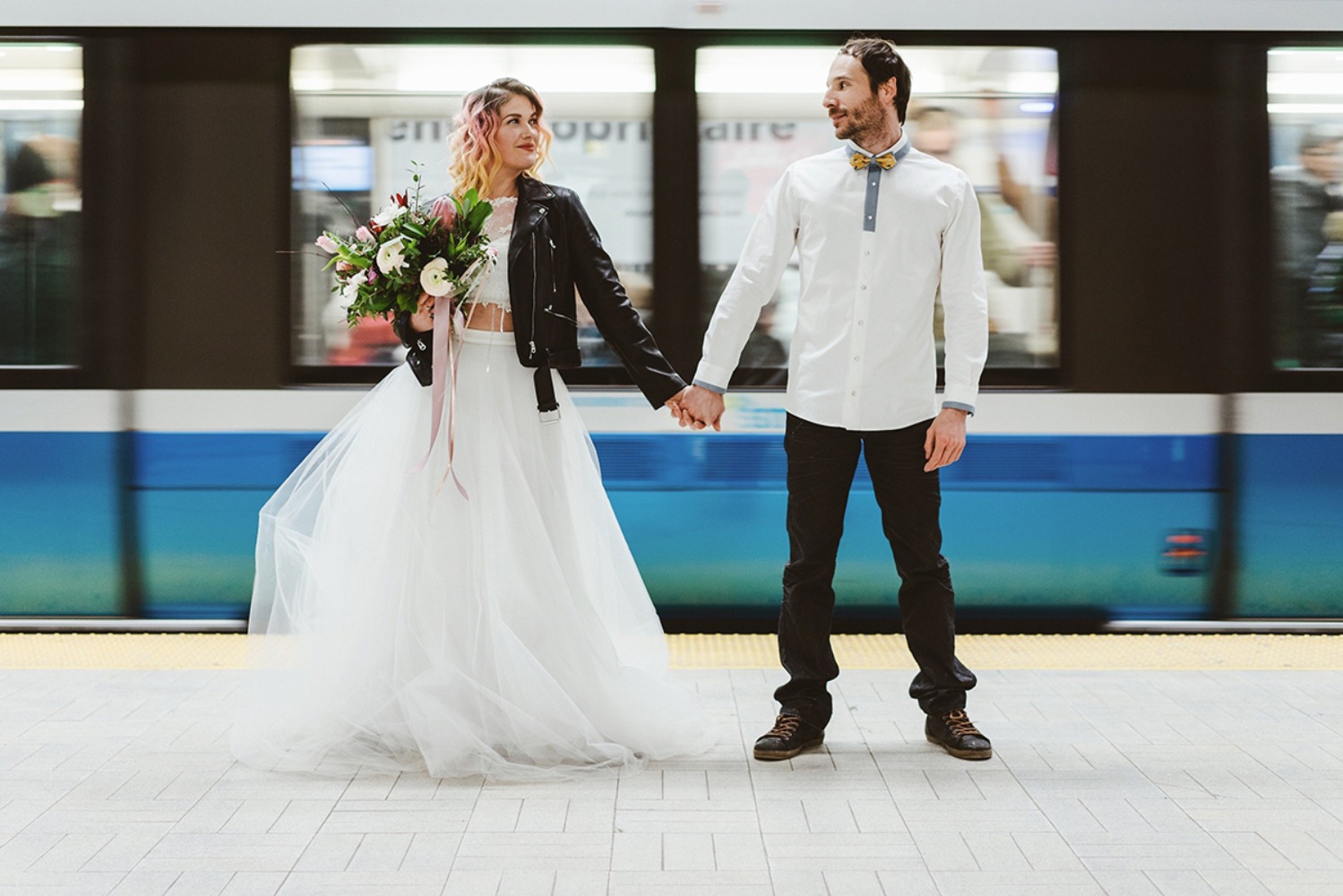 wedding couple photo idea in Montreal