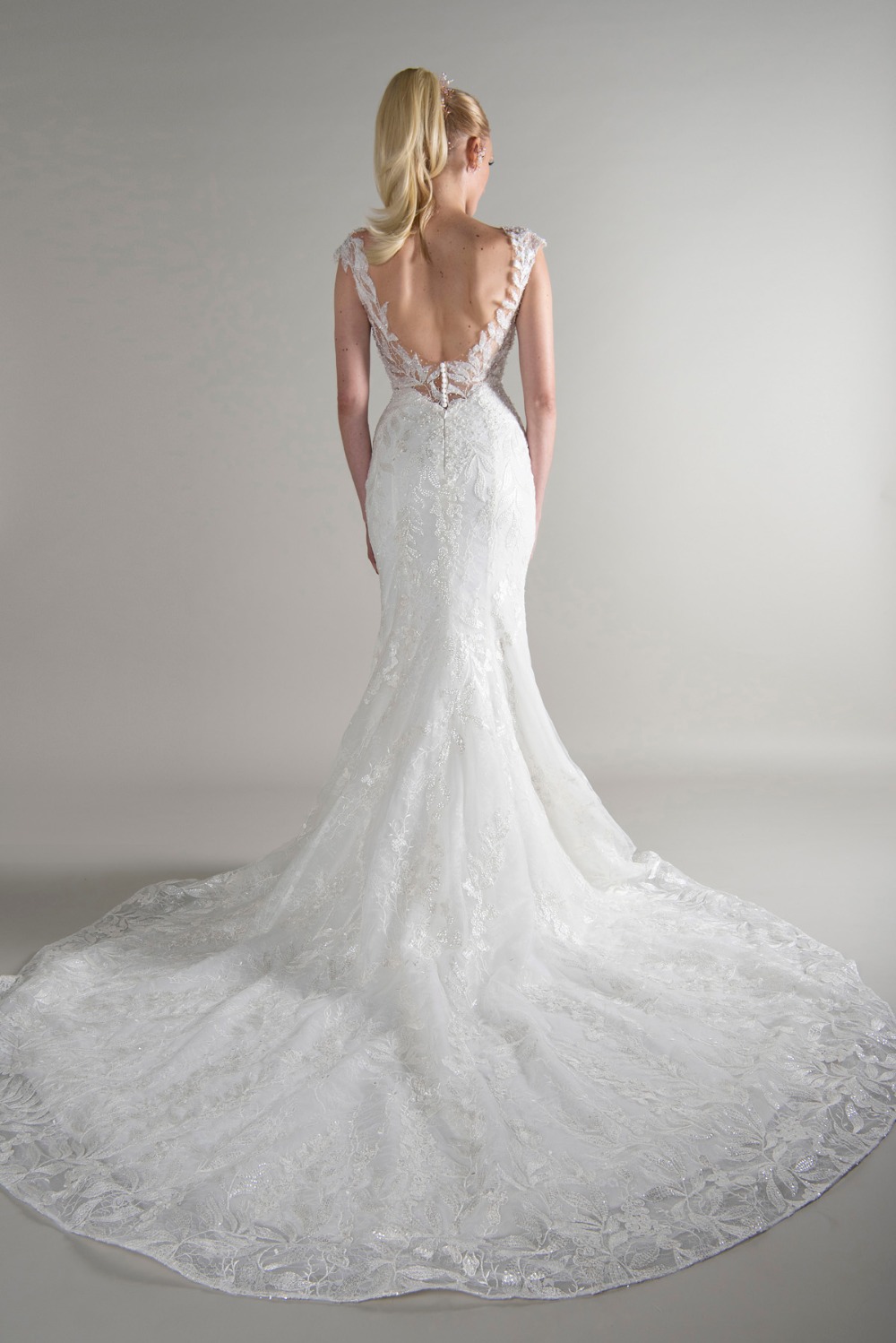 15-idalyis-yumi-katsura-couture-2019-fall-bridal69