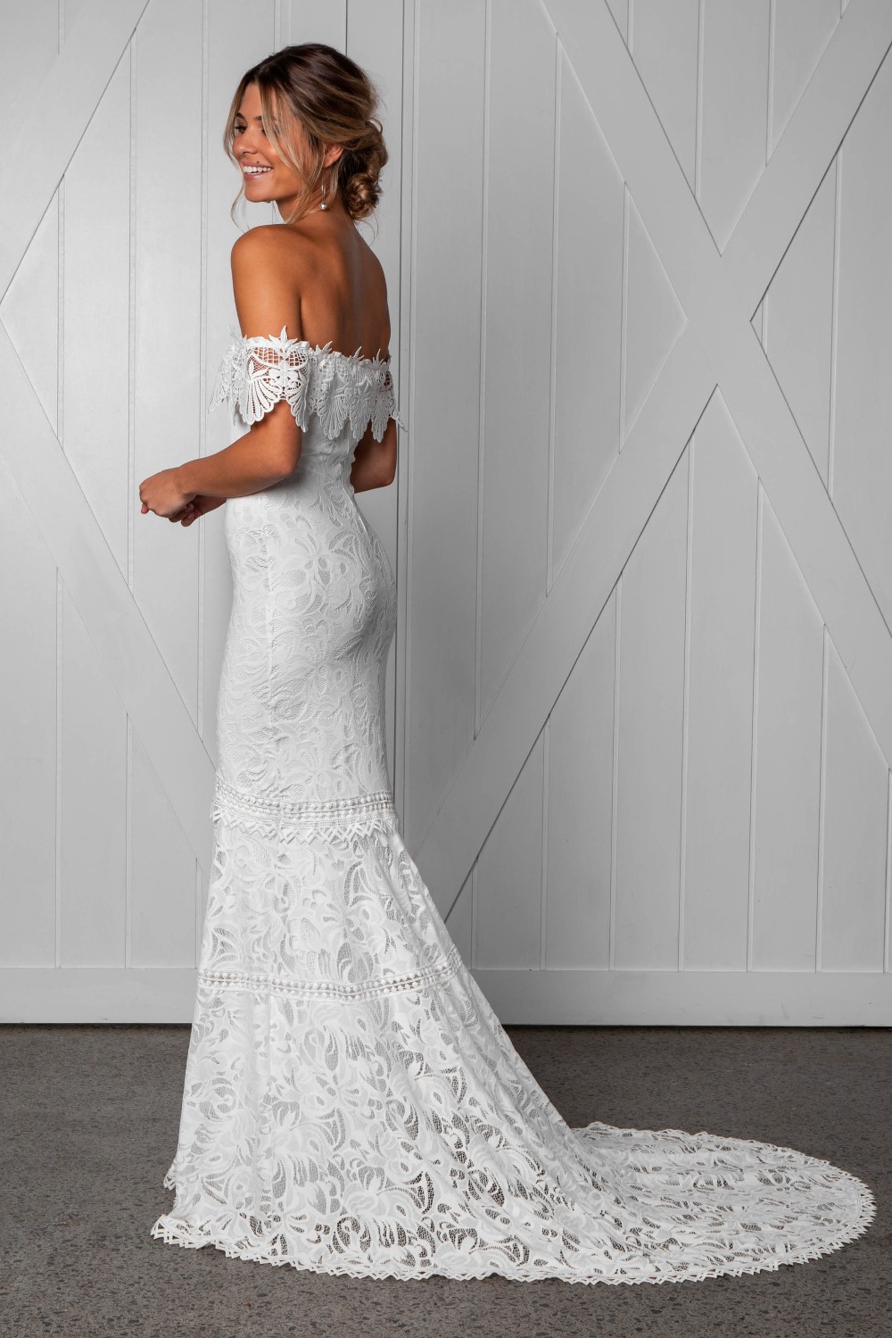 cien-wedding-dress-by-grace-loves-lace-1600-x-1067