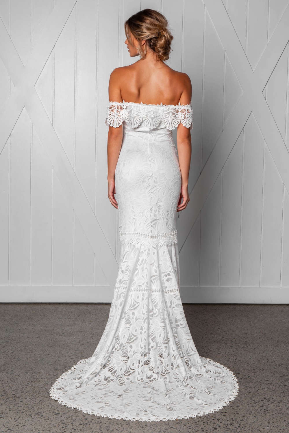 cien-wedding-dress-by-grace-loves-lace-1600-x-1067