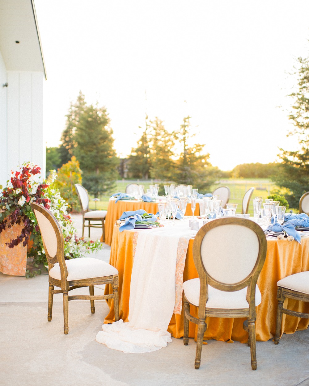 outdoor wedding reception with a chic rustic vibe