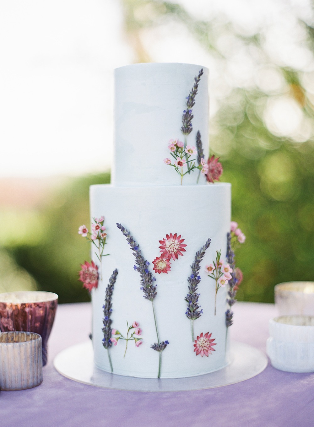 modern floral wedding cake idea