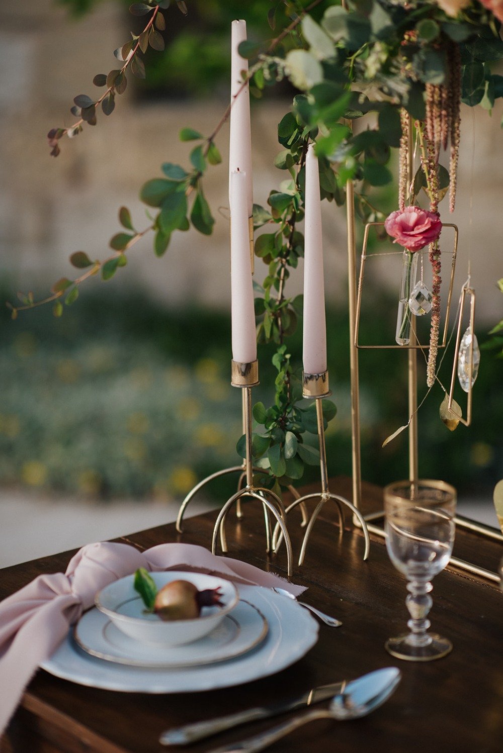 gold and pink wedding table