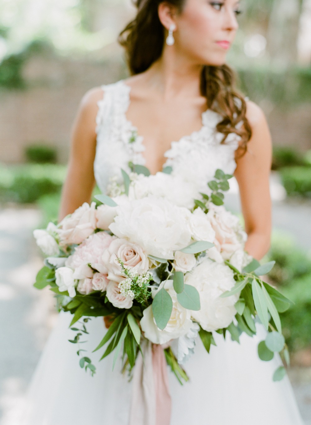 soft blush bridal bouquet