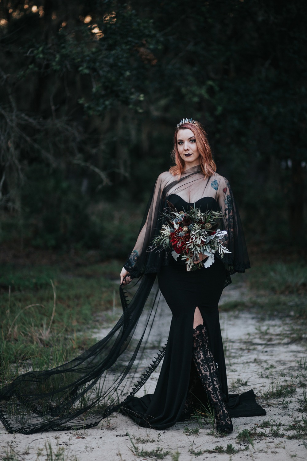 romantic mysterious wedding style for the bride