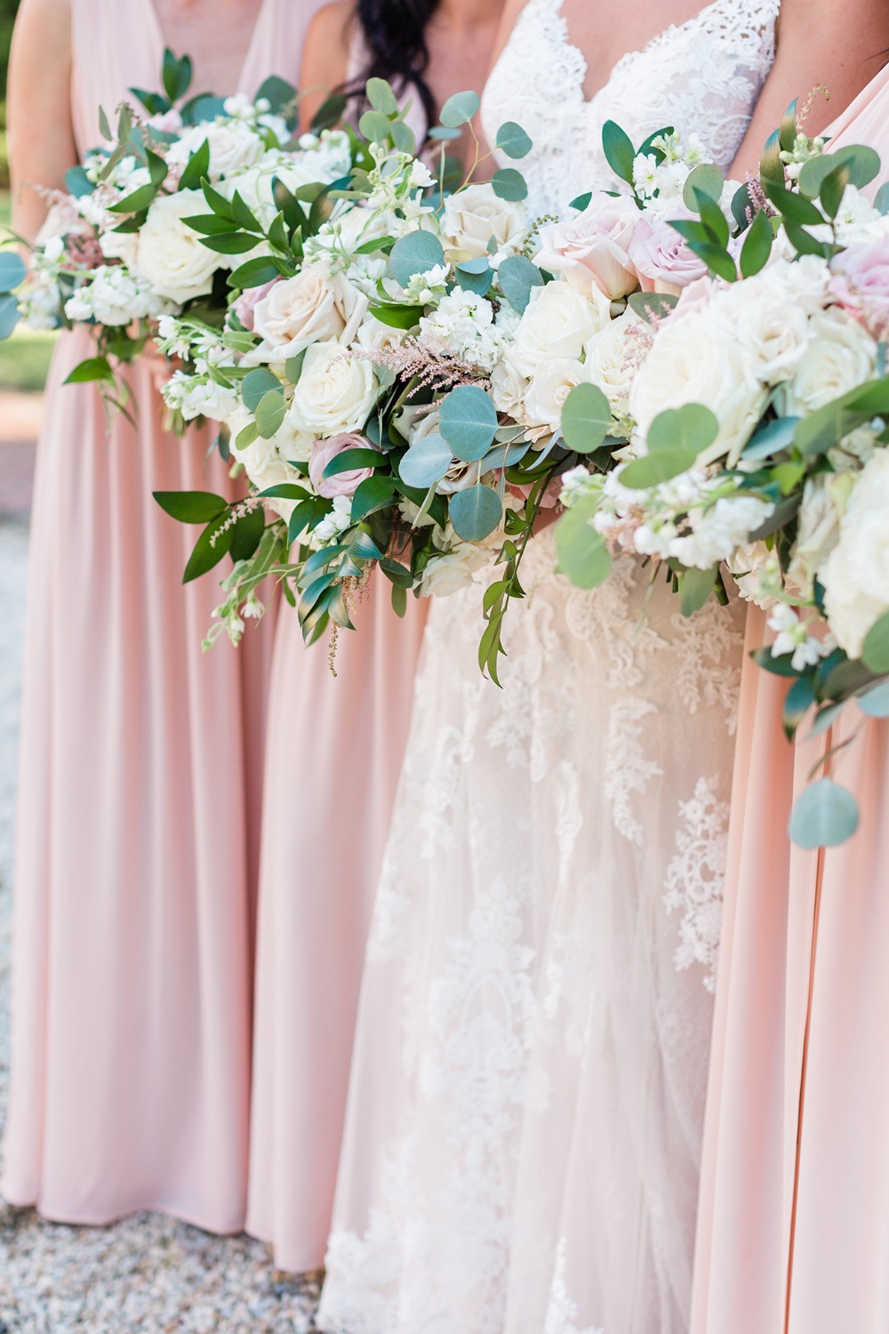 How To Have The Perfect Blush Wedding Day