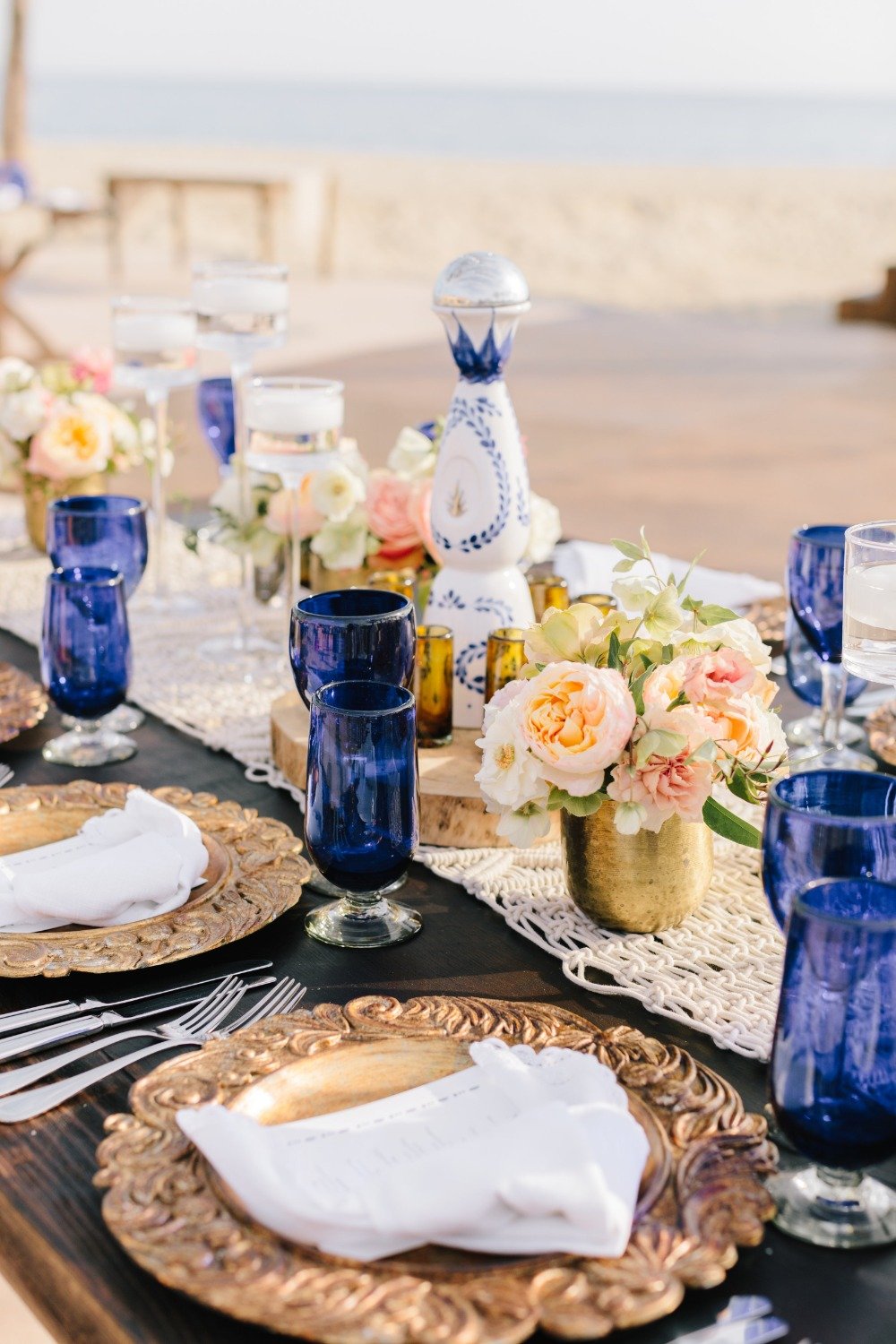 blue gold and blush wedding table