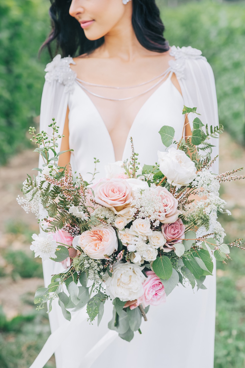 blush and white wedding flowers