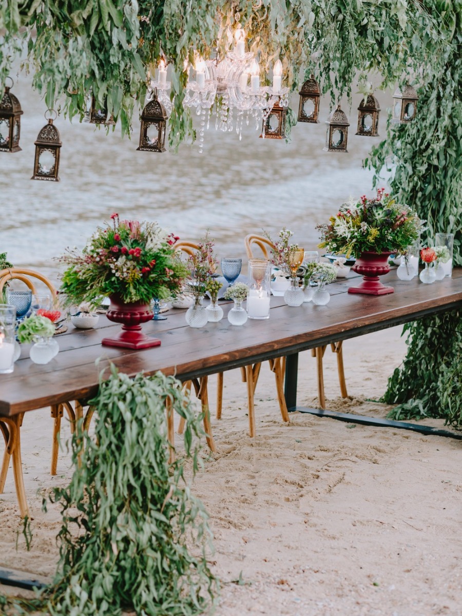 10 Ways to Style Your Reception Tables Like a Pro