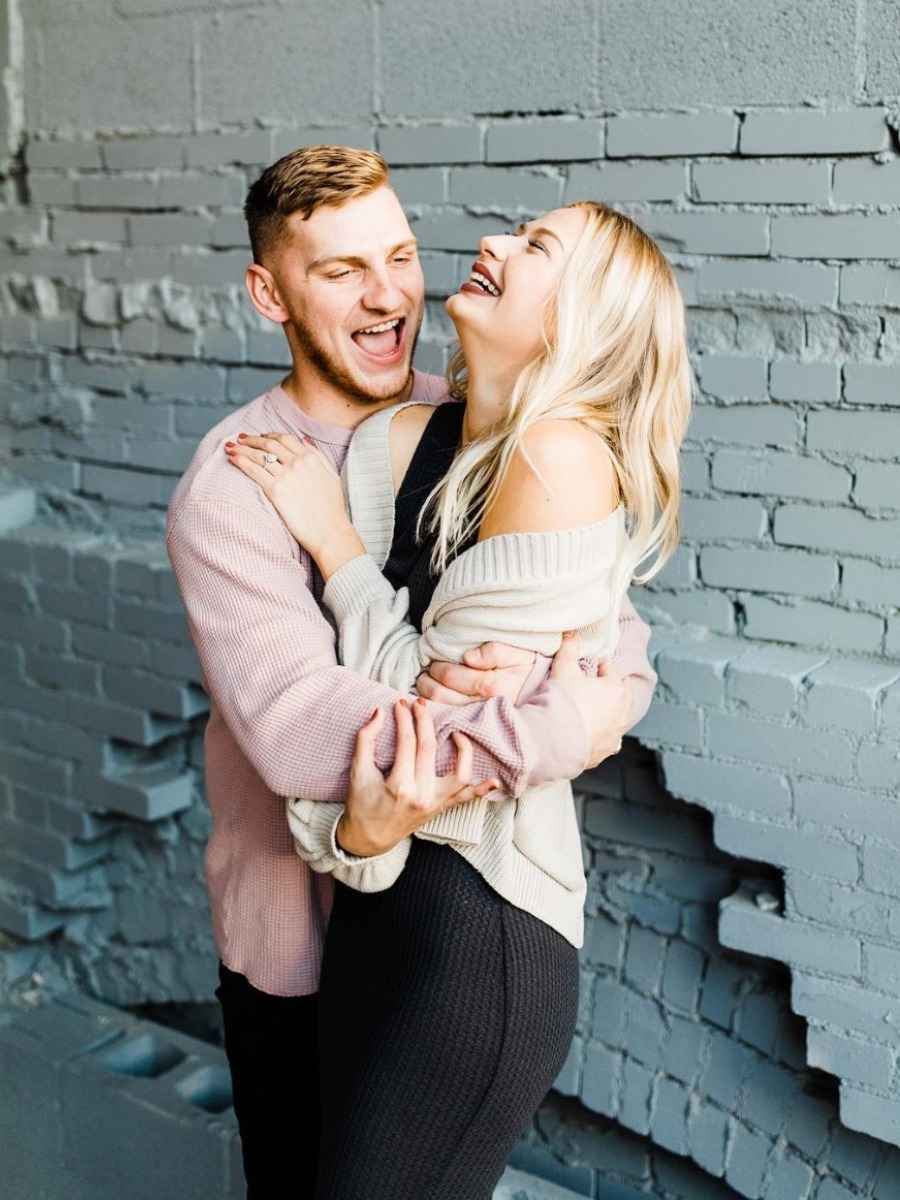 5 Ways Happy Couples Make Relationship Work Look Effortless