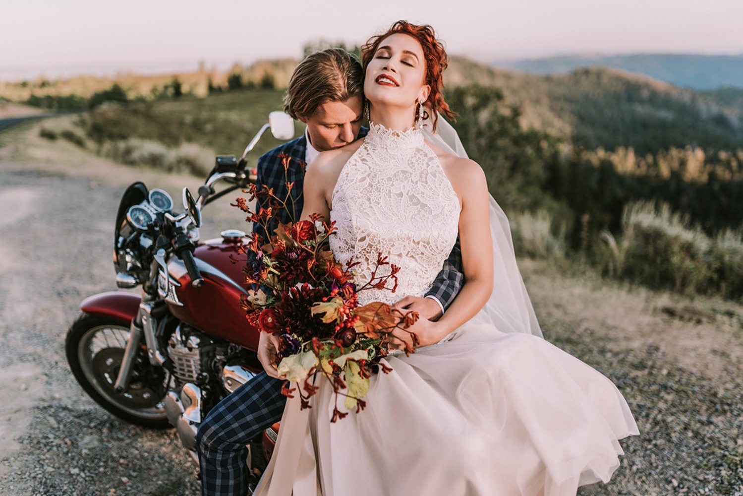 betsy-couture-vintage-wedding-gowns