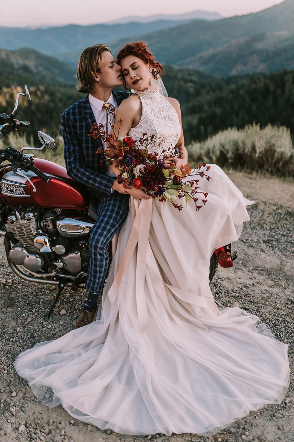 betsy-couture-vintage-wedding-gowns