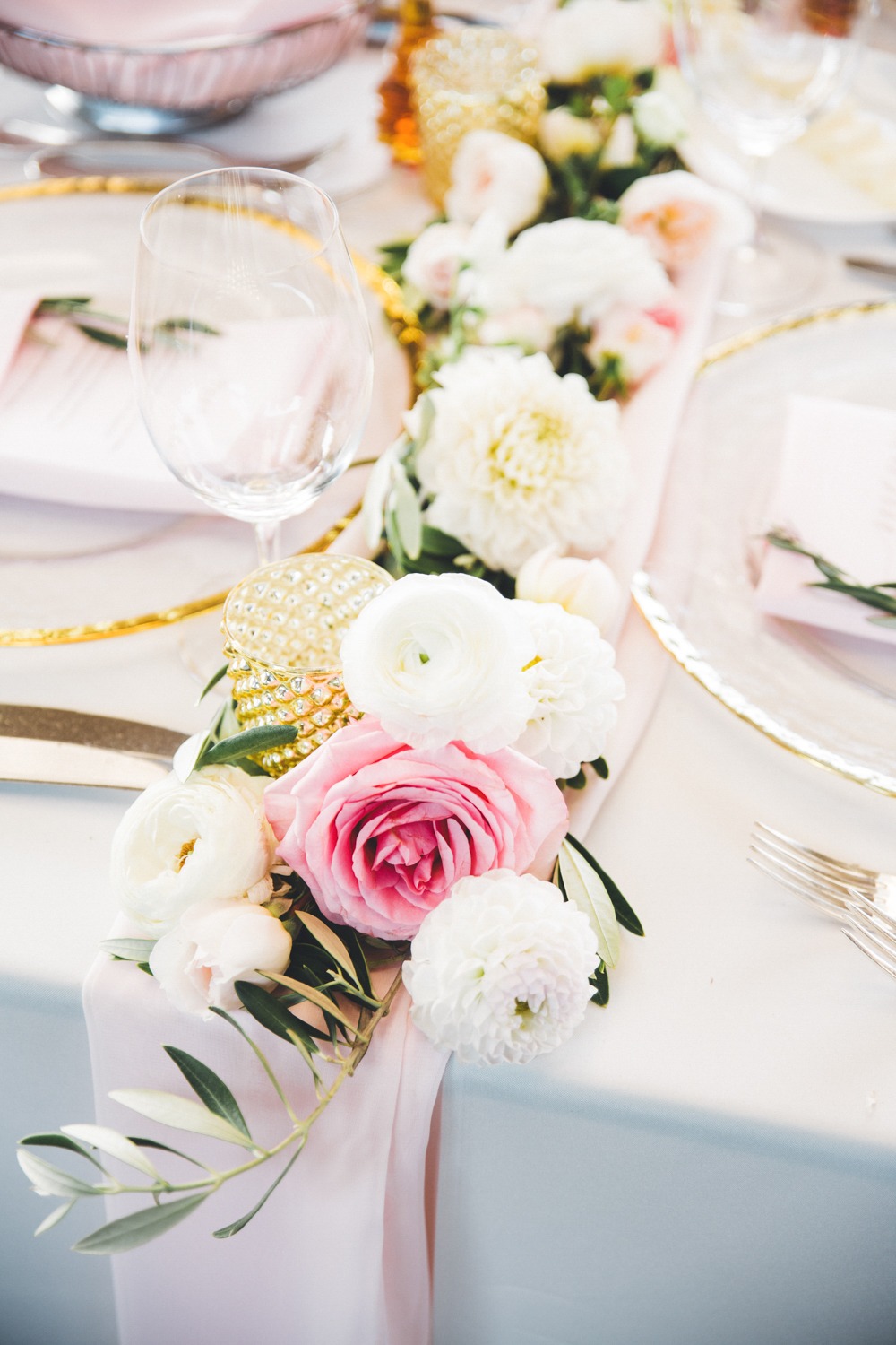 pink and white and gold wedding centerpiece