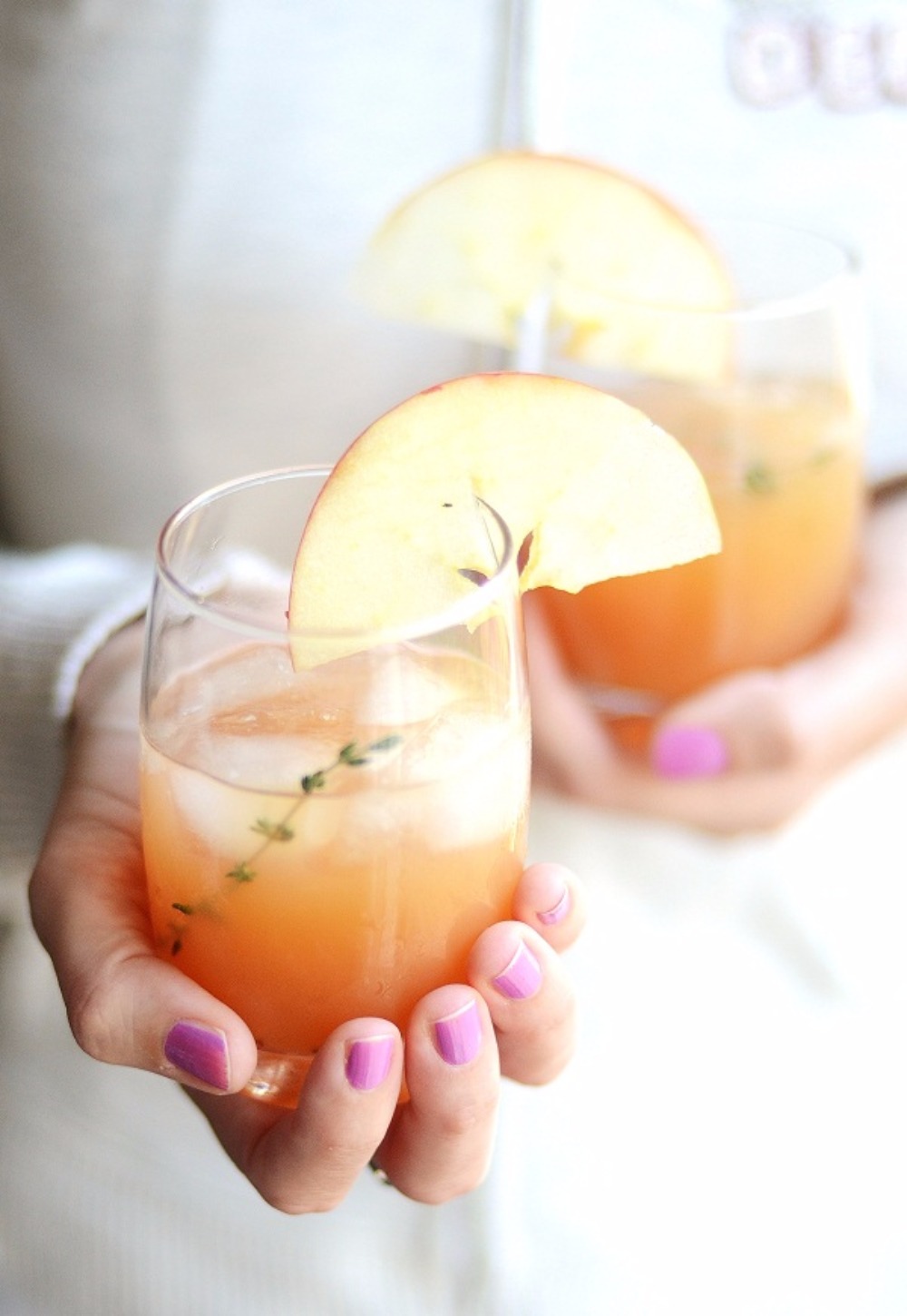 cider-punch-wife-s-hands