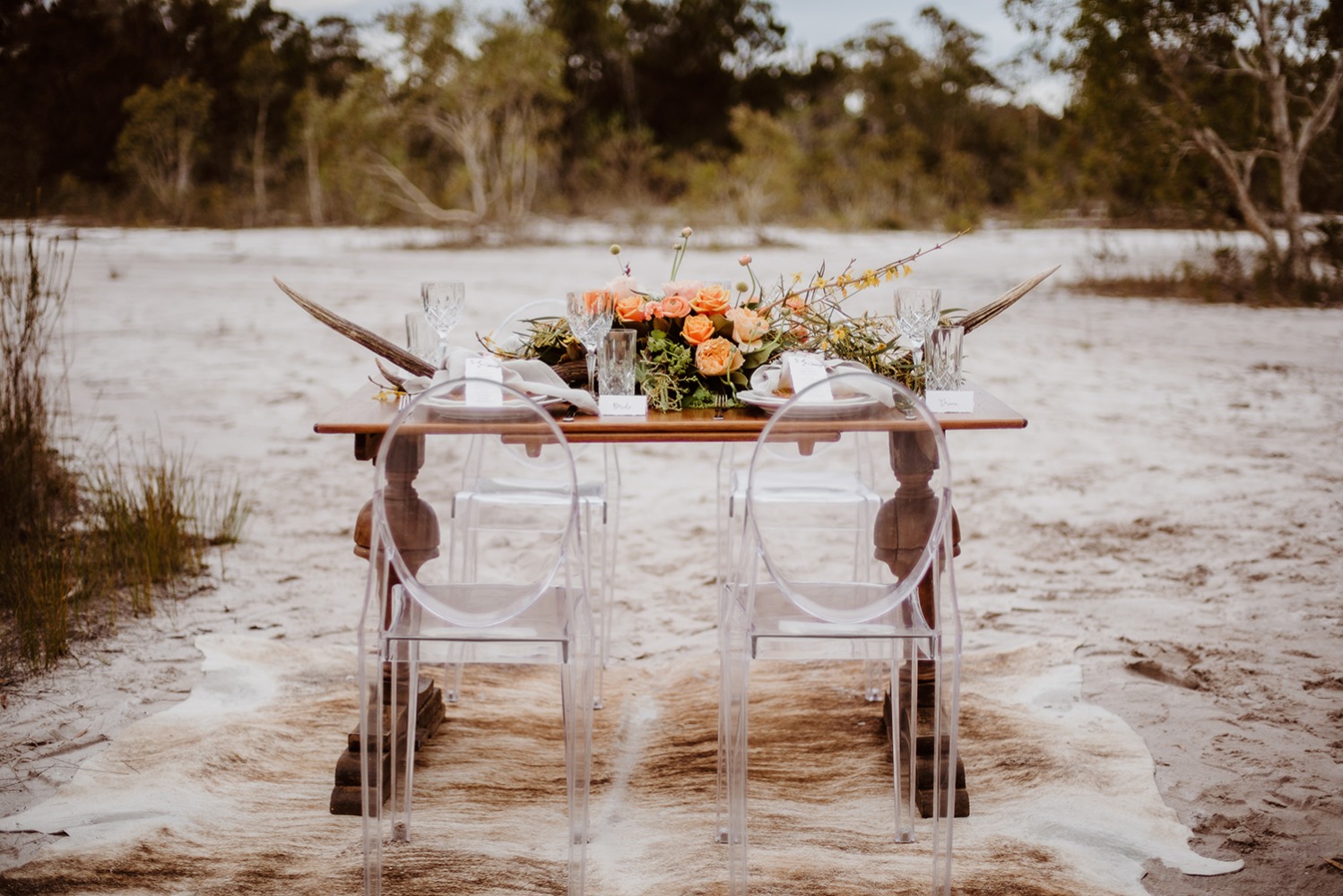 Natural wedding table decor