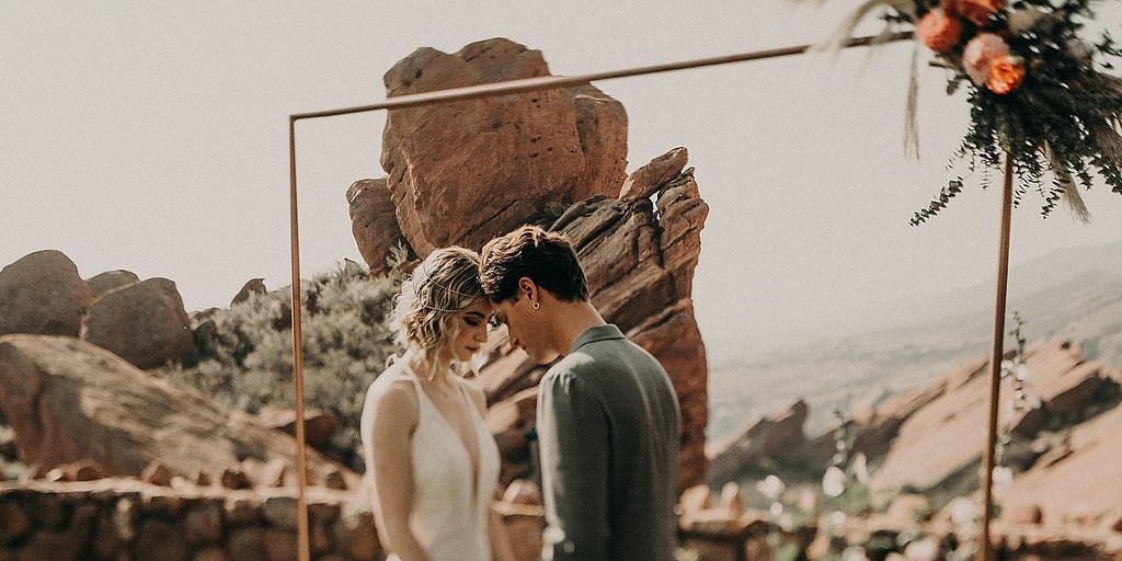 How To Have A Boho Road Trip Style Wedding At Red Rocks