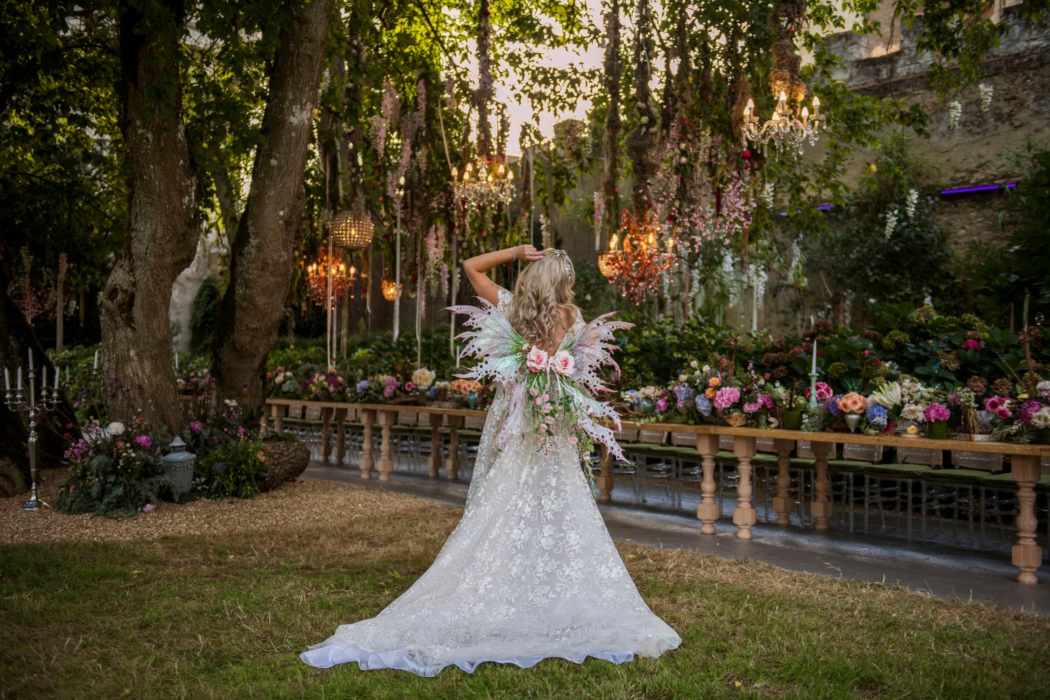 this-castle-wedding-is-mind-blowing