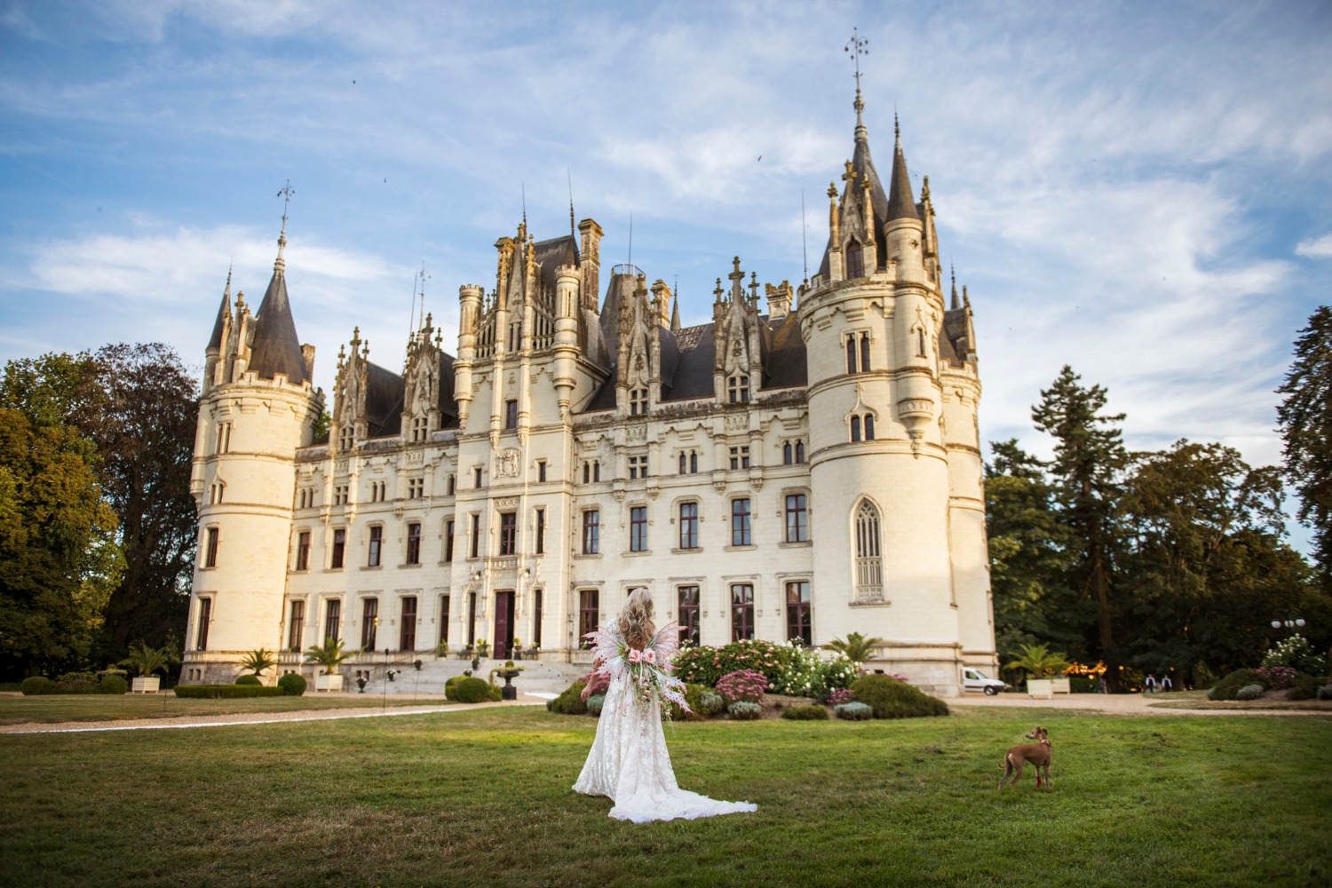 this-castle-wedding-is-mind-blowing