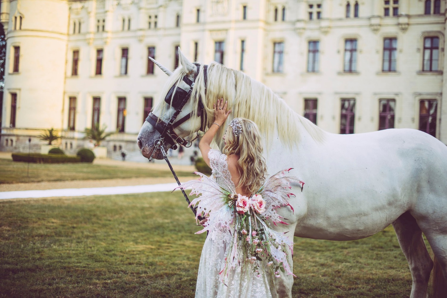 this-castle-wedding-is-mind-blowing