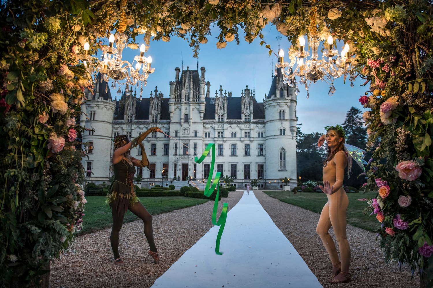 this-castle-wedding-is-mind-blowing