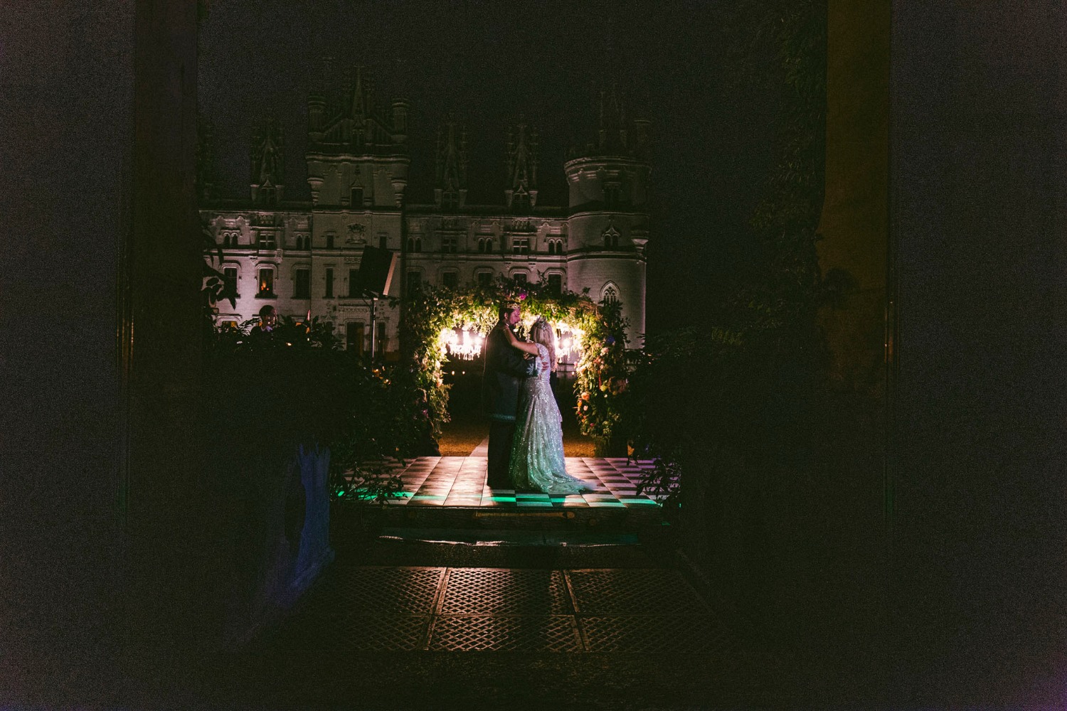 this-castle-wedding-is-mind-blowing