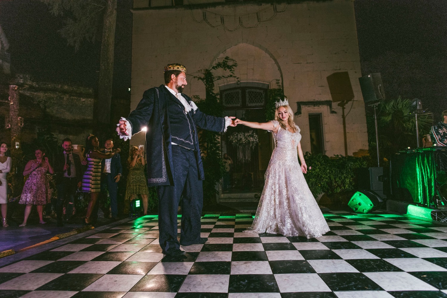 this-castle-wedding-is-mind-blowing